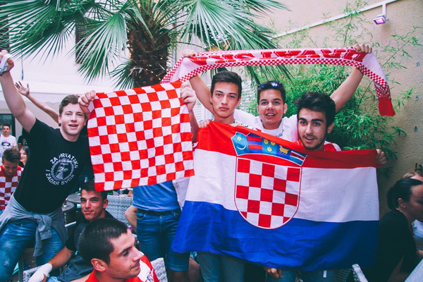 Euro 2016: Utakmica između Hrvatske i Češke gledala se u brojnim zadarskim lokalima i kafićima.