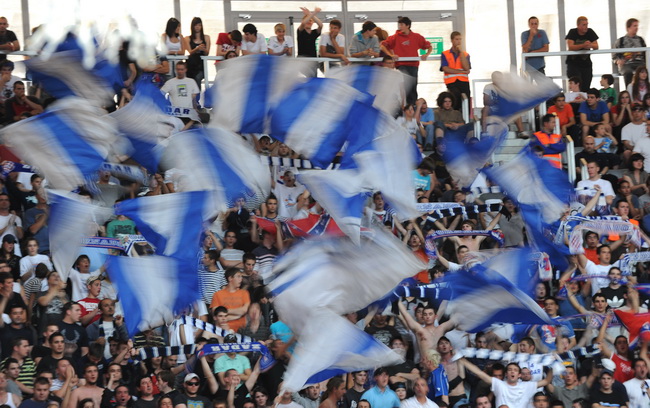 Zadar, 010610. Dvorana Kresimir Cosic u Zadru. Druga finalna utakmica kosarkaskog prvenstva Hrvatske odigrana izmedju KK Zadar i KK Cibona. Na slici: Tornado Foto: Andrija Lucic / CROPIX Zadar, 010610. Dvorana Kresimir Cosic u Zadru. Druga finalna utakmica kosarkaskog prvenstva Hrvatske odigrana izmedju KK Zadar i KK Cibona. Na slici: Tornado Foto: Andrija Lucic / CROPIX