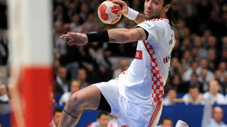 Bec, 310110.
Austrija je domacin EURO 2010 u rukometu od 19-31 01.10. U Becu se igraju utakmice poufinala i finala. Polufinale su izborile reprezentacije Islanda, Francuske, Poljske i Hrvatske. U polufinalnim utakmicama finale su izborile reprezentacije F