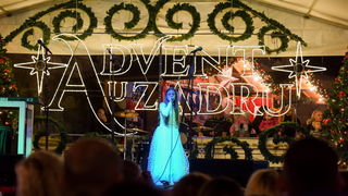 Advent u Zadru: Sveti Nikola razveselio najmlađe Zadrane Advent u Zadru: Sveti Nikola razveselio najmlađe Zadrane