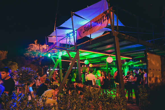 Turanjska fešta u Menfisto baru, 16.7.2015. (foto: Ivan Toman) Turanjska fešta u Menfisto baru, 16.7.2015. (foto: Ivan Toman)