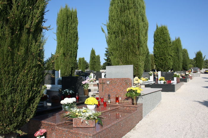 Blagdan Svih Svetih na groblju Belafuža 1. studenog 2011, Foto: Mladen Malik Blagdan Svih Svetih na groblju Belafuža 1. studenog 2011, Foto: Mladen Malik
