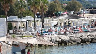 Glumica Julia Roberts u društvu supruga i djece uživa na splitskoj plaži