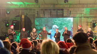 Doček 2017: Najluđa noć na zadarskom Poluotoku privukla više tisuća Zadrana i gostiju Doček 2017: Najluđa noć na zadarskom Poluotoku privukla više tisuća Zadrana i gostiju