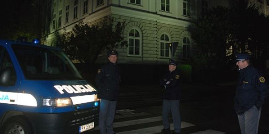 Slovenska policija (Foto: RTV SLO) Slovenska policija (Foto: RTV SLO)