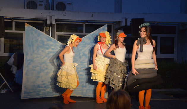 Ružno pače u izvedbi Dragon Teatra