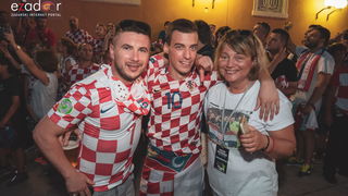 Zadar priredio čudesan doček svojim Vatrenim herojima (1)