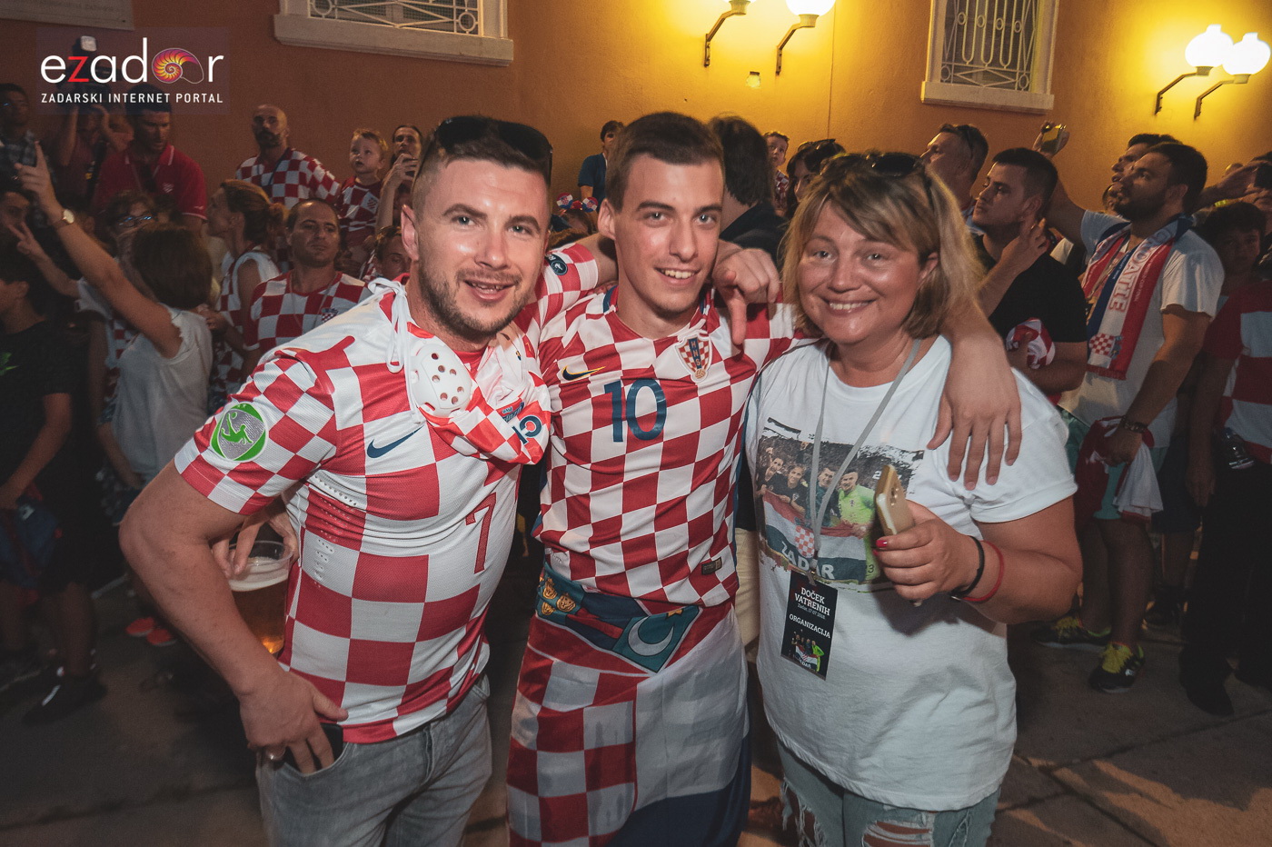 Zadar priredio čudesan doček svojim Vatrenim herojima (1)