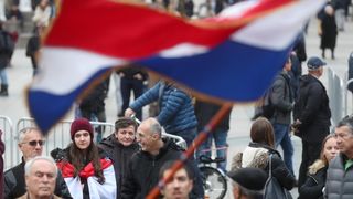 Navijači na Trgu bana Josipa jelačića čekaju Davis Cup reprezentativce