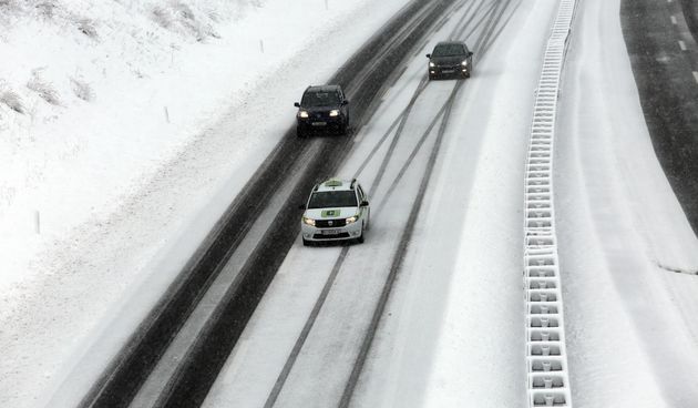 Snijeg pao u Gosrkom kotaru i Lici