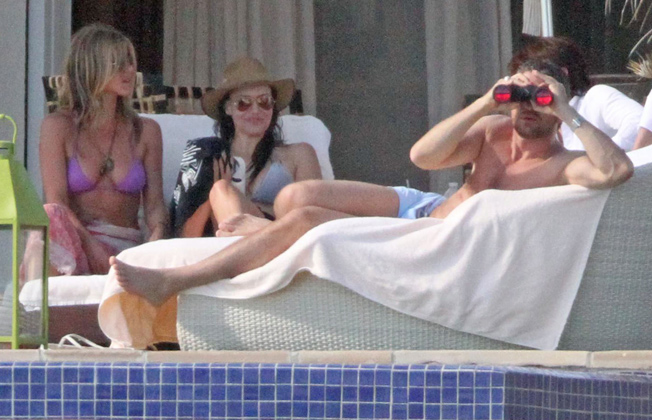 Jennifer Aniston u seksi badiću proslavila 41. rođendan (Jutarnji.hr)