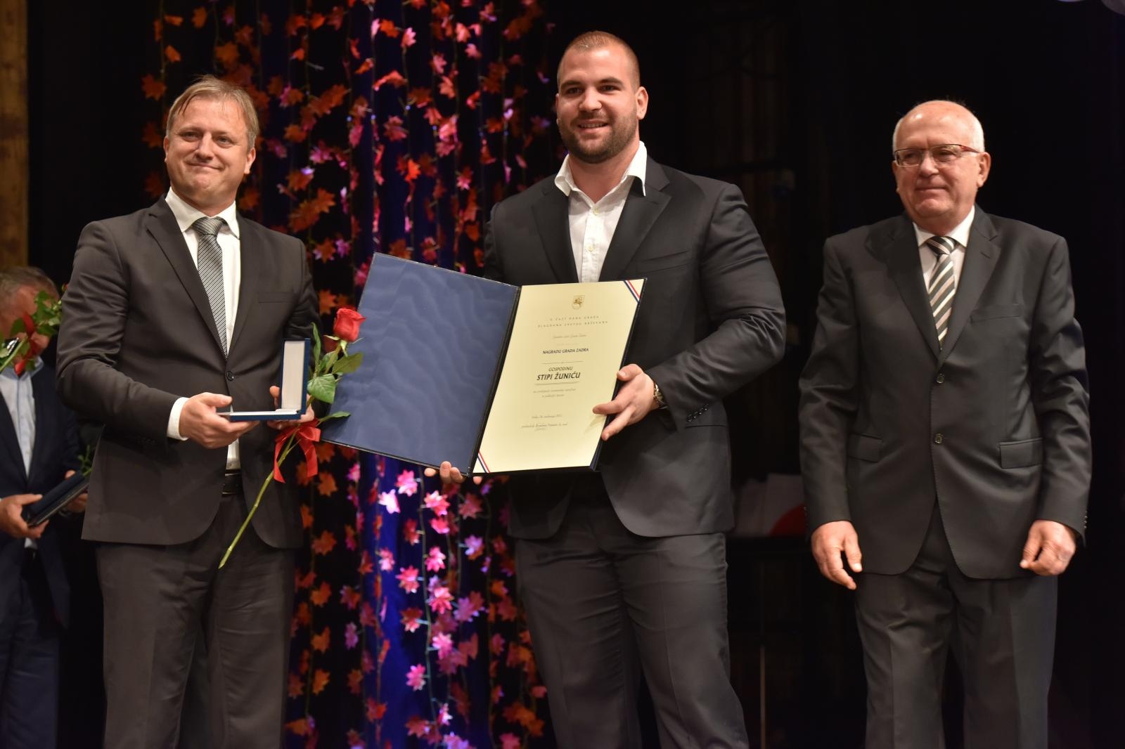 Na svečanoj sjednici Grada Zadra uručene nagrade najzaslužnijim građanima