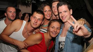 Vagabundo bar Vir: After party uz grupu Magazin, foto: Iva Perinčić Vagabundo bar Vir: After party uz grupu Magazin, foto: Iva Perinčić