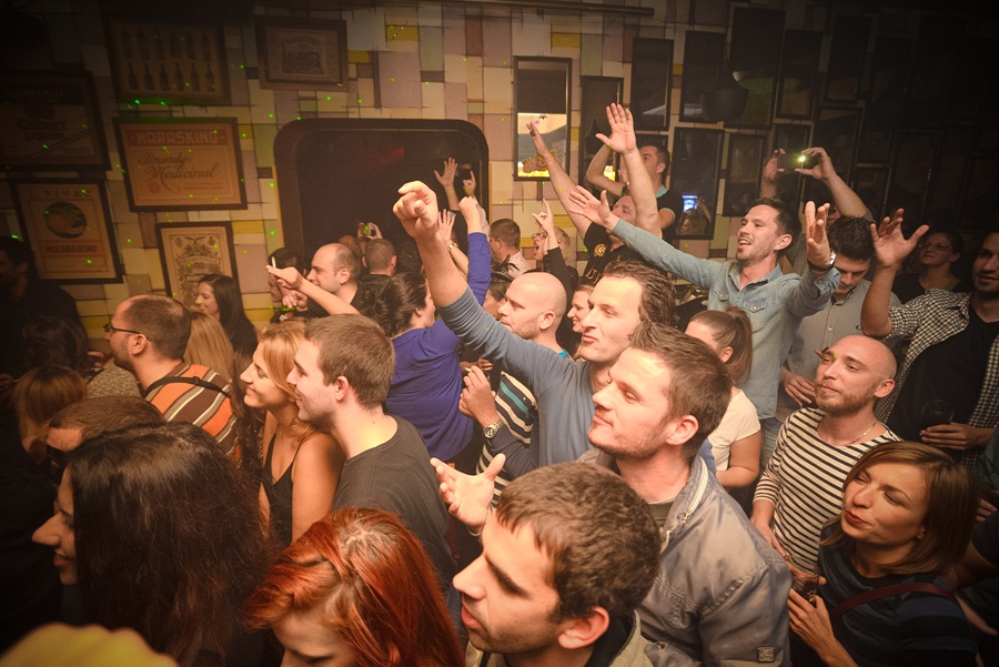 Jura Stublić & Film u Maraschino baru ; foto Iva Perinčić Jura Stublić & Film u Maraschino baru ; foto Iva Perinčić