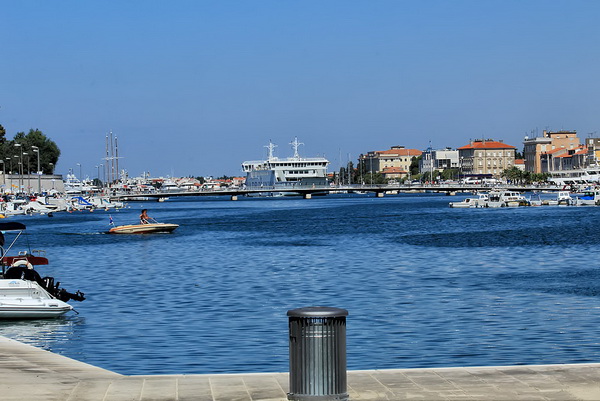 Skitnja gradom 30. kolovoza 2013. Foto: Roberto Lerga Skitnja gradom 30. kolovoza 2013. Foto: Roberto Lerga