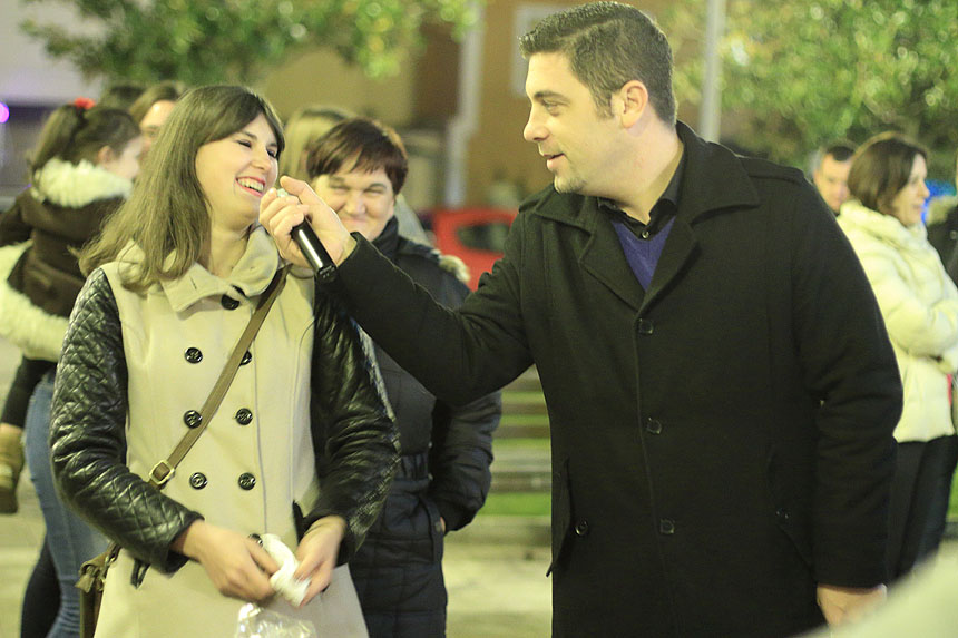 Bibinje: Božićni sajam na Trgu Franje Tuđmana Bibinje: Božićni sajam na Trgu Franje Tuđmana