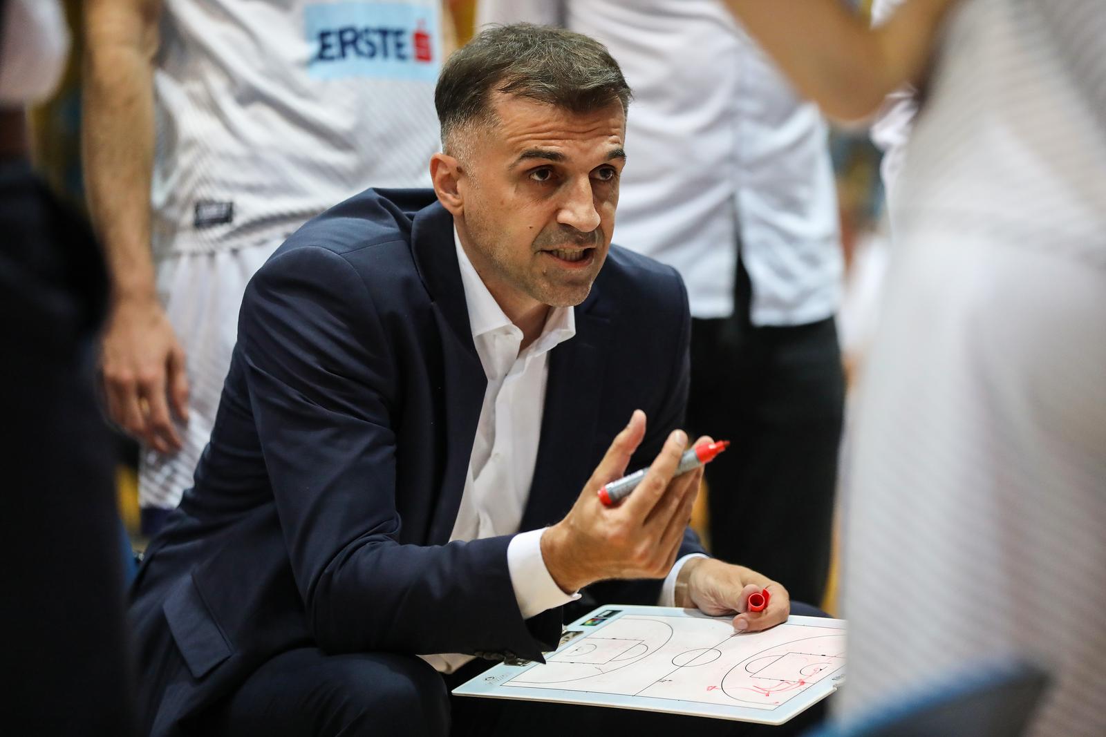 Polufinale doigravanja, 2. utakmica: KK Cibona – KK Zadar 70-85 Polufinale doigravanja, 2. utakmica: KK Cibona – KK Zadar 70-85