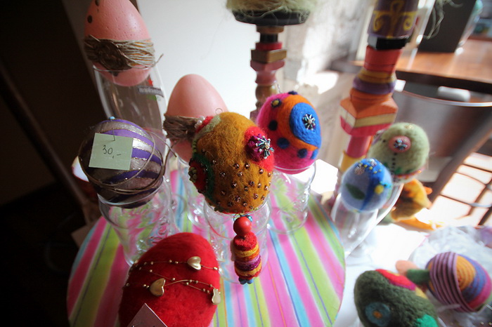 Restoran Bar Atrij: Prodajna izložba uskrsnih pisanica Silvijane Dražović, Foto: Saša Čuka Restoran Bar Atrij: Prodajna izložba uskrsnih pisanica Silvijane Dražović, Foto: Saša Čuka