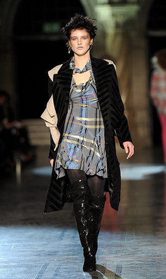 Vivienne Westwood Red Label, Jesen 2010.  (www.coutorture.com)