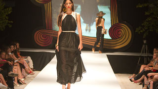 Trodnevna modna manifestacija Zadar fashion nights održava se na Trgu Ivana Pavla II. Prve večeri, pod nazivom ‘Urban Night’ predstavili su se kreatori i modne kuće: Toni Brekalo, Galko, Callegari, Oktan, Ana Milin i Margarete Ete. U glazbenom dijelu prog Trodnevna modna manifestacija Zadar fashion nights održava se na Trgu Ivana Pavla II. Prve večeri, pod nazivom ‘Urban Night’ predstavili su se kreatori i modne kuće: Toni Brekalo, Galko, Callegari, Oktan, Ana Milin i Margarete Ete. U glazbenom dijelu prog