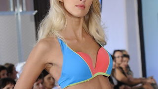 Zagreb, 230811.
Hotel Dubrovnik.
Modna revija modne kuce Lisca, na kojoj su prikazane kolekcije rublja, spavaceg programa, bluza, doljneg vesa i kupacih kostima za 2012. godinu.
Foto: Admir Buljubasic / CROPIX