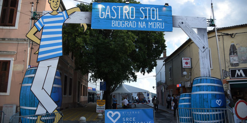 11. Gastol stol na biogradskoj rivi. Foto: Vinko Pešić