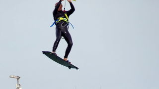 Na krilima juga: surferi i kiteri uživaju na Vitrenjaku