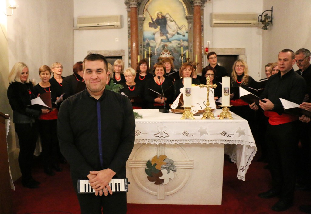 Tradicionalni klapski koncert na Viru