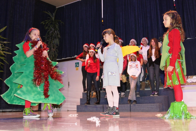 Bozicna priredba OŠ Smiljevac Bozicna priredba OŠ Smiljevac