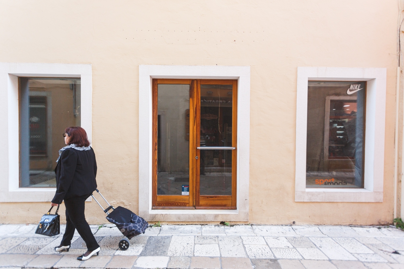 Zatvorene butige i poluprazan zadarski Poluotok Zatvorene butige i poluprazan zadarski Poluotok
