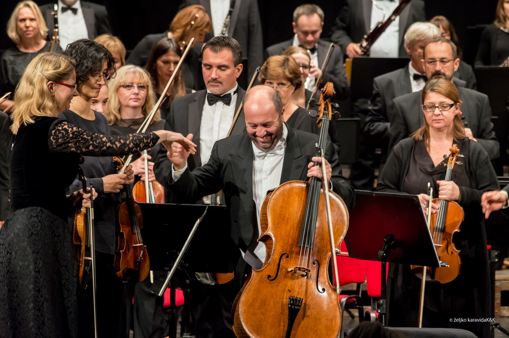Simfonijski orkestar HRT-a pod ravnjanjem Enrica Dinda otvorio koncertnu sezonu u Zadru Simfonijski orkestar HRT-a pod ravnjanjem Enrica Dinda otvorio koncertnu sezonu u Zadru
