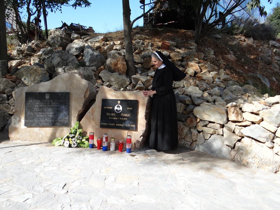 Koracima nade u istinu