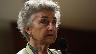 Zadar, 020213.
Samostan Skolskih sestara franjevki u Arbanasima.
Nakon Zagreba, kontroverzna znanstvenica Judith Reisman predavanje na temu spolnog odgoja veceras je odrzala i u Zadru.
Na fotografiji: Judith Reisman.
Foto: Jure Miskovic / CROPIX Zadar, 020213.
Samostan Skolskih sestara franjevki u Arbanasima.
Nakon Zagreba, kontroverzna znanstvenica Judith Reisman predavanje na temu spolnog odgoja veceras je odrzala i u Zadru.
Na fotografiji: Judith Reisman.
Foto: Jure Miskovic / CROPIX