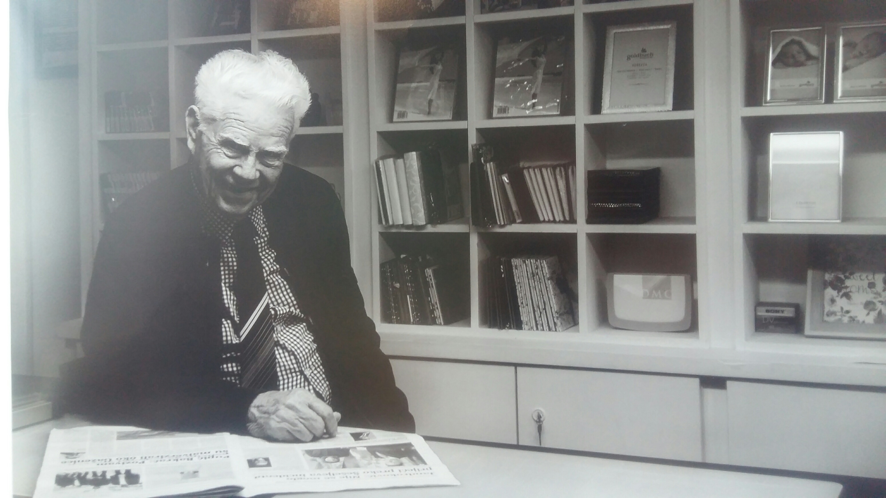 Izložba Jerolima Vulića: Zadrani ulovljeni u zanosu čitanja Izložba Jerolima Vulića: Zadrani ulovljeni u zanosu čitanja