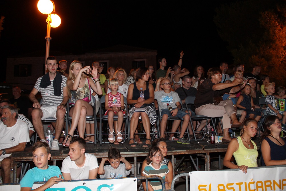 10. međunarodna trka tovarov Tisno 2015