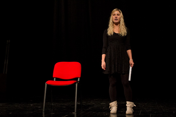 Hrvatsko narodno kazalište Zadar traži nove mlade talente za glumačku radionicu, sinoć smo pratili audiciju na kojoj su se budućoj mentorici, glumici Jasni Ančić, predstavili ženske kandidatkinje, foto Leo Banićć