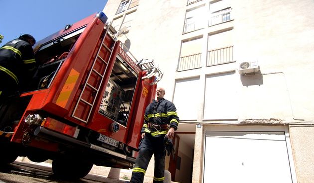 Požar stana (Foto: Andrija Lucic / CROPIX)