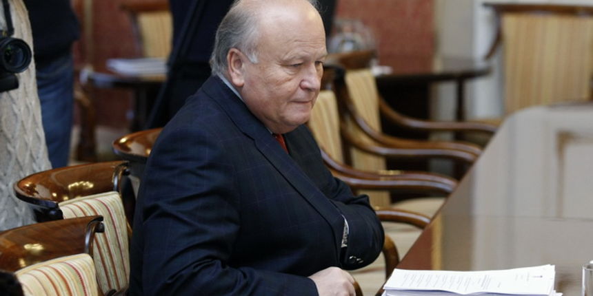 Zagreb, 061212.
Markov trg.
Vlada.
Banski dvori.
Redovita sjednica vlade.
Na fotografiji: Slavko Linic.
Foto: Goran Mehkek / CROPIX