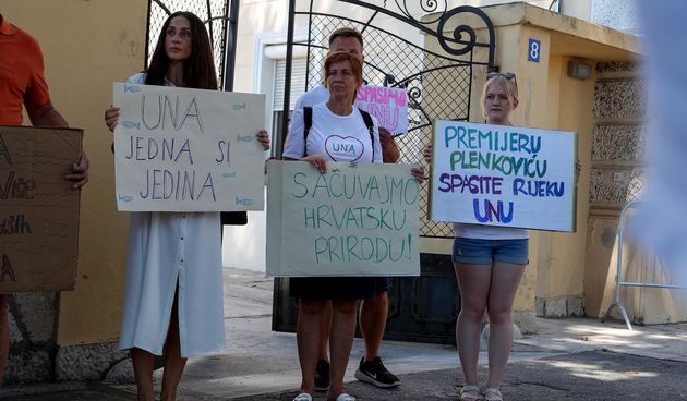 Miran prosvjed protiv izgradnje hidrocentrale blizu izvora rijeke Une