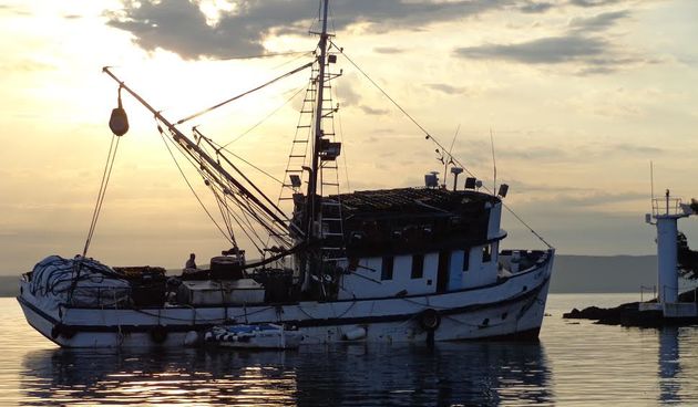 Ribarski brod “Glamoč” nasukan na otočiću Mišnjak, Foto: