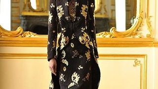 Alexander McQueen jesen/zima 2010/2011 – posljednja kolekcija (Vogue.de)