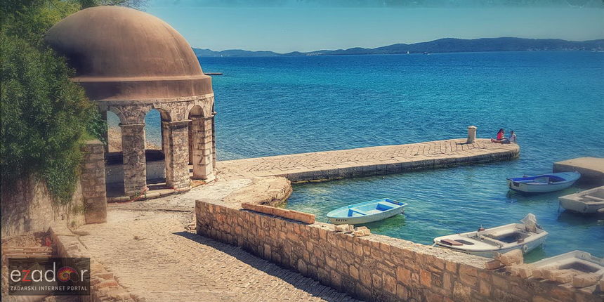 Carska Fontana na Karmi: Pri kraju radovi na popločanju rampe