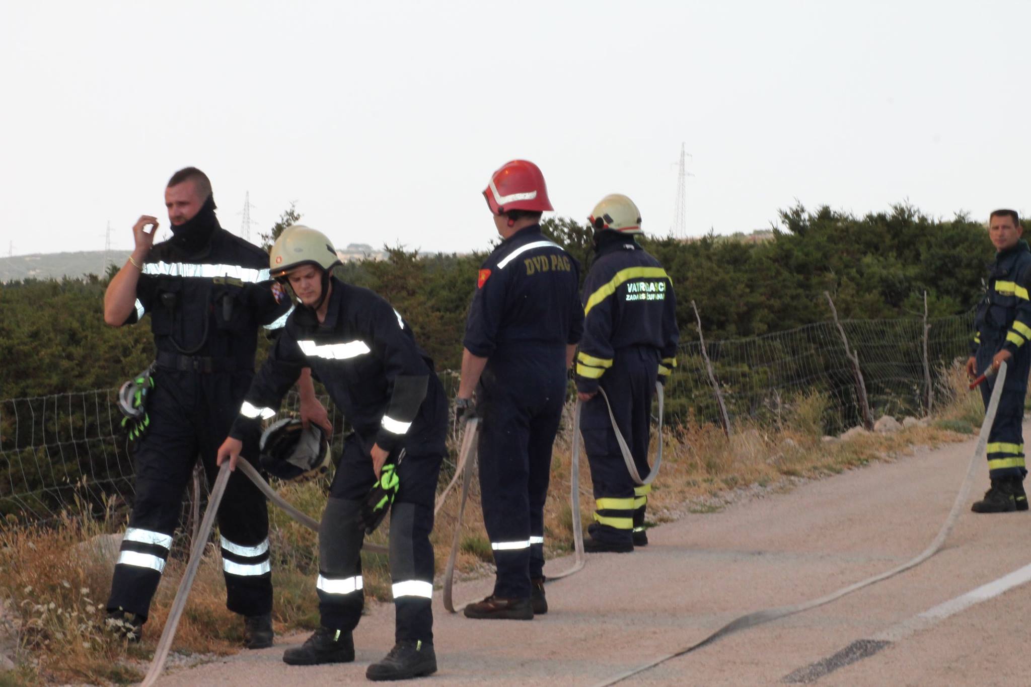 Lokaliziran požar kod Košljuna na otoku Pagu Lokaliziran požar kod Košljuna na otoku Pagu