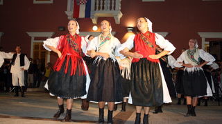 Biograd na Moru: Zavrsna priredba Ljetne skole folklora