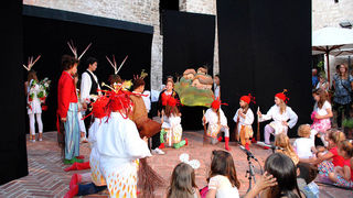 Polaznici dramsko lutkarske radionice Donatolina iz Kazališta lutaka Zadar gostovali su na ovogodišnjem Međunarodnom dječjem festivalu u Šibeniku sa predstavom “Šuma Striborova”, foto: Dino Bara Polaznici dramsko lutkarske radionice Donatolina iz Kazališta lutaka Zadar gostovali su na ovogodišnjem Međunarodnom dječjem festivalu u Šibeniku sa predstavom “Šuma Striborova”, foto: Dino Bara