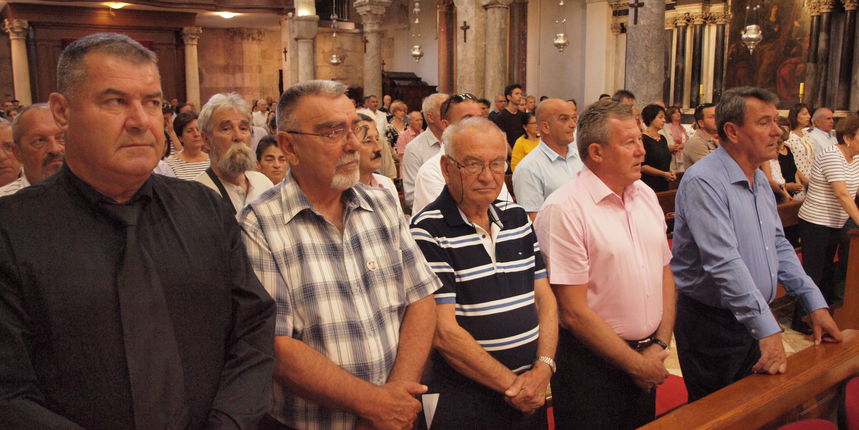 Misa za domovinu povodom Dana državnosti služena u katedrali Sv. Stošije Misa za domovinu povodom Dana državnosti služena u katedrali Sv. Stošije