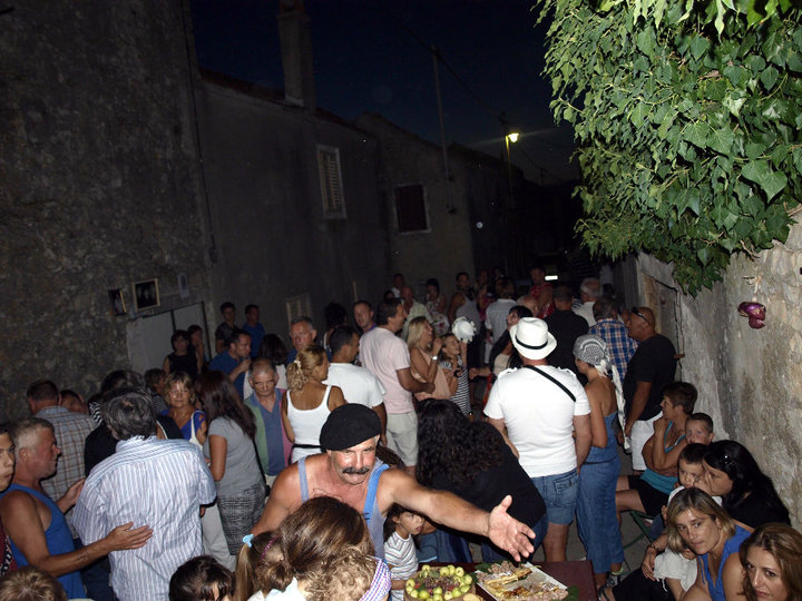 Bokanjac: kuntrada ka nekad 24. srpnja 2010, Foto: Nino Pavic Bokanjac: kuntrada ka nekad 24. srpnja 2010, Foto: Nino Pavic