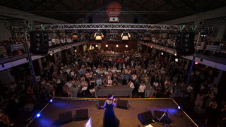 Veličanstvena Amira Medunjanin oduševila Zadrane u klubu Arsenal. Foto: Vinko Pešić Veličanstvena Amira Medunjanin oduševila Zadrane u klubu Arsenal. Foto: Vinko Pešić