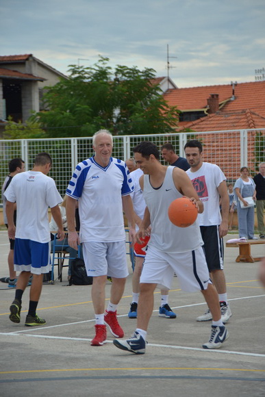 U povodu blagdana Kraljice Mira u Stanovima odigrana utakimica između veterana KK Zadar i Stanova, Foto: Iva Perinčić U povodu blagdana Kraljice Mira u Stanovima odigrana utakimica između veterana KK Zadar i Stanova, Foto: Iva Perinčić