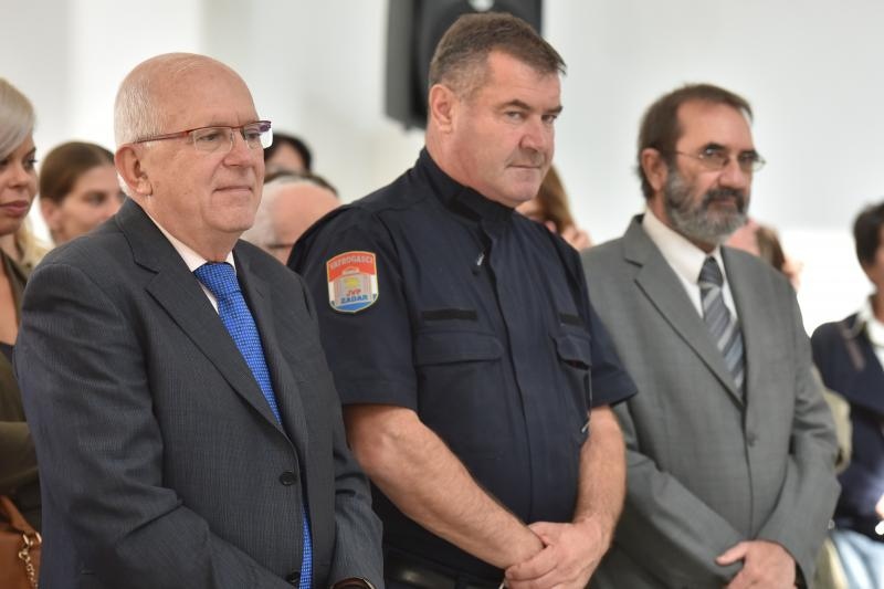 U lozi Narodnog muzeja otvorena je izlozba plakata, fotografija i kostima Zadarskog plesnog ansambla, najstarijeg ansambla suvremenog plesa u Dalmaciji. Izlozba je vezana uz proslavu Dana obrane grada Zadra i 25. godisnjice od osnutka Zadarskog plesnog an